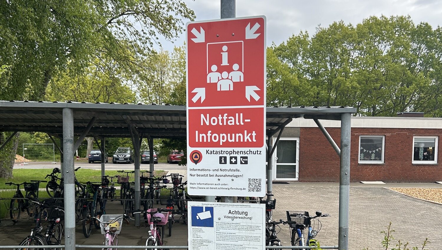 Notfall-Infopunkt am Sportzentrum